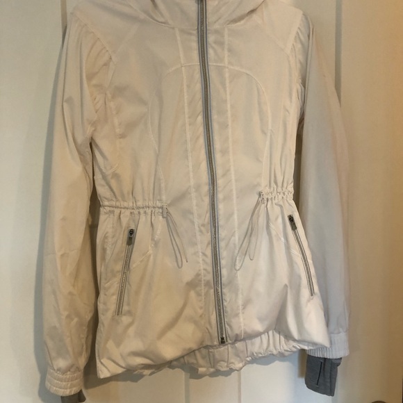 Lululemon jacket - Picture 3 of 3